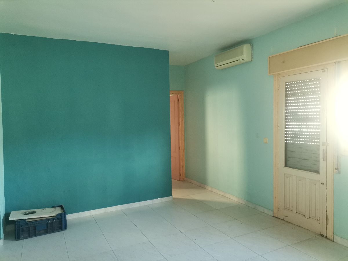 For sale of house in Macael