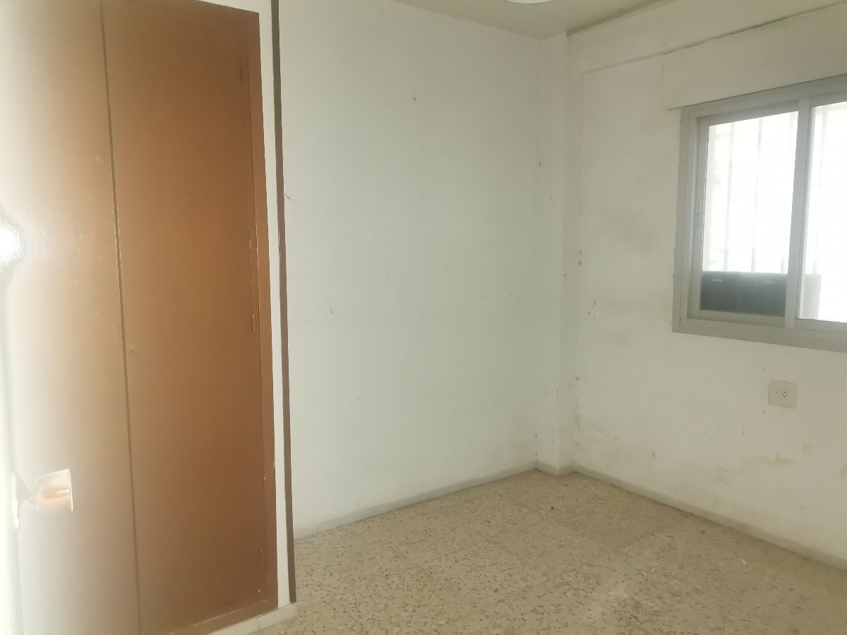 For sale of flat in Macael