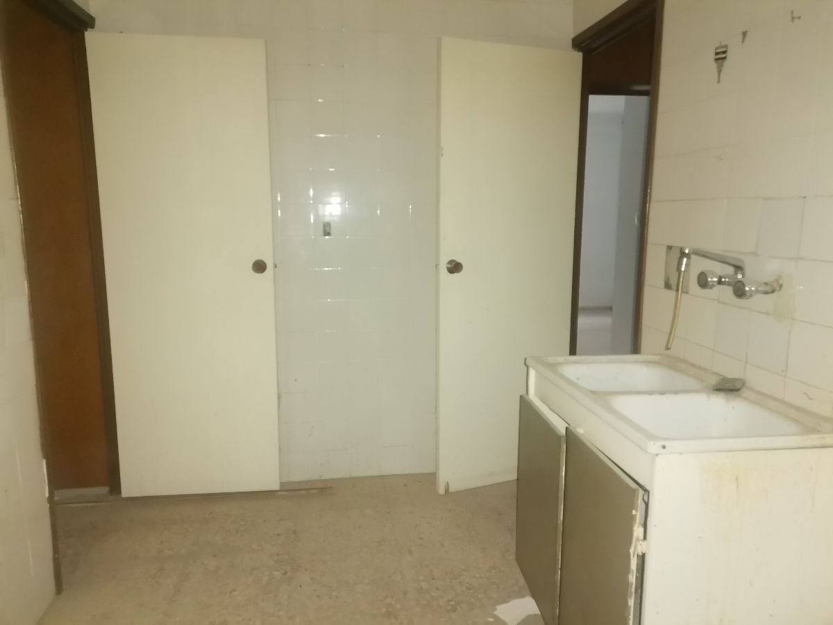 For sale of flat in Macael