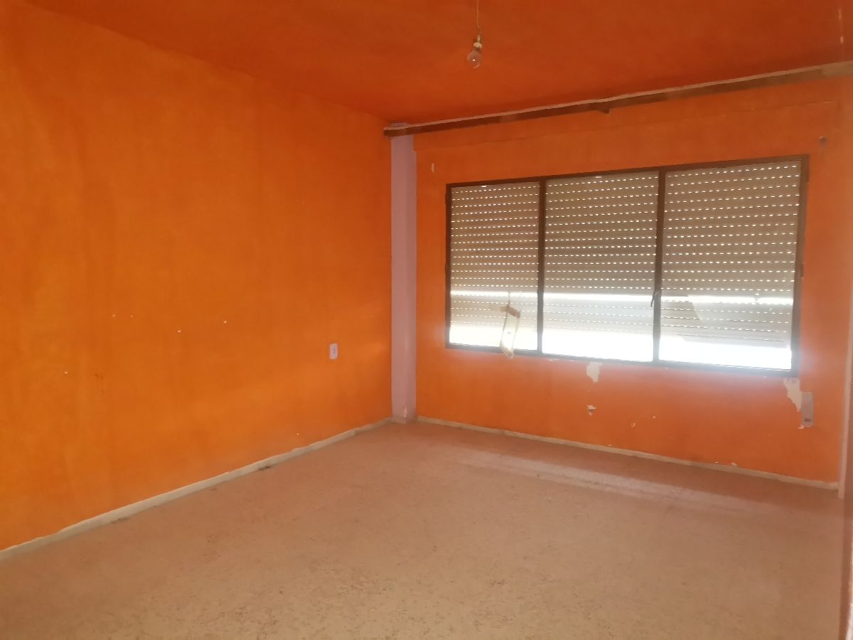 For sale of flat in Macael