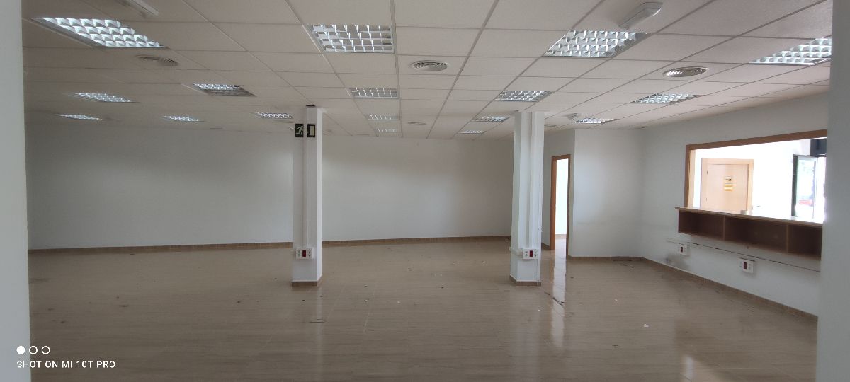 For rent of commercial in Huércal-Overa