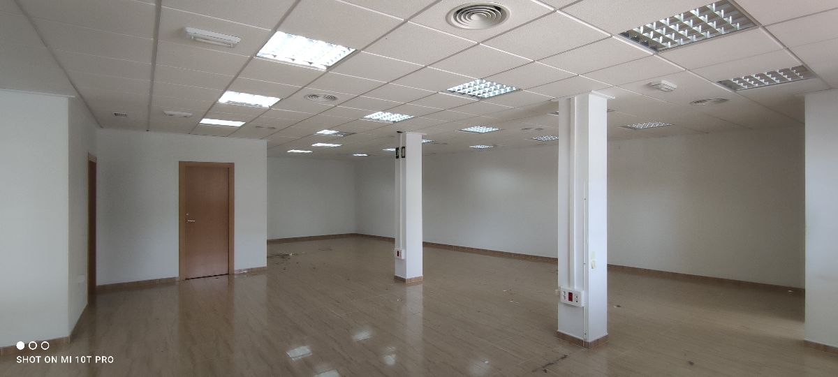 For rent of commercial in Huércal-Overa