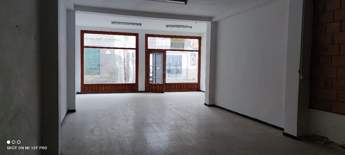 Venta de local comercial en Albox