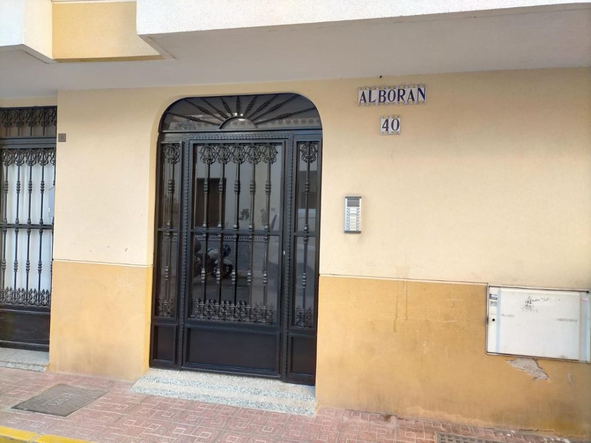 For sale of flat in Garrucha