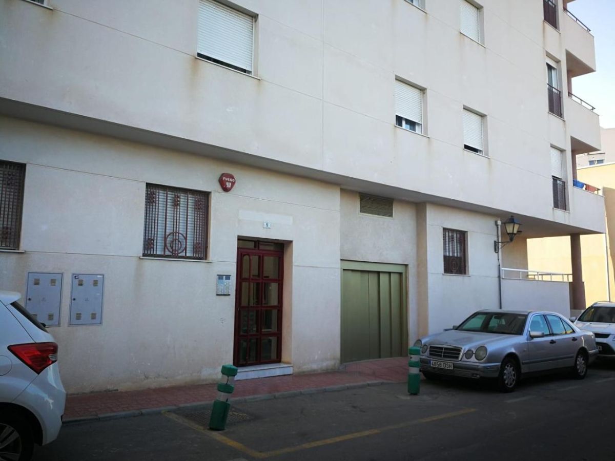 For sale of flat in Garrucha