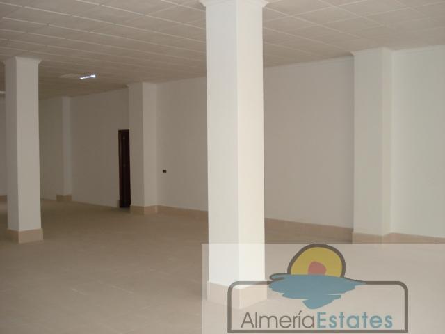 Alquiler de local comercial en Albox