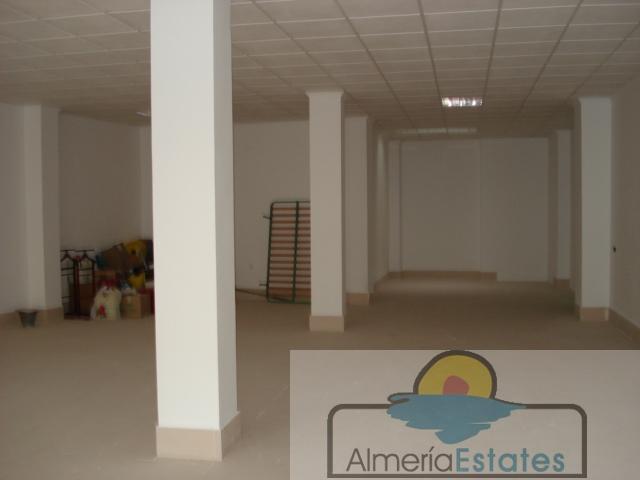Alquiler de local comercial en Albox