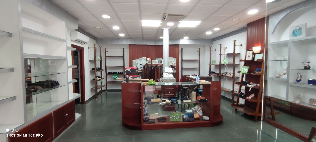 For rent of commercial in Albox
