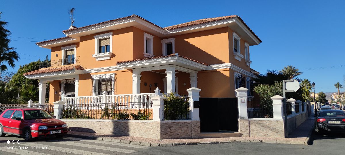 For sale of house in Huércal-Overa