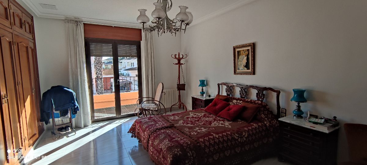 For sale of house in Huércal-Overa