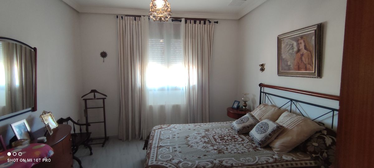 For sale of house in Huércal-Overa