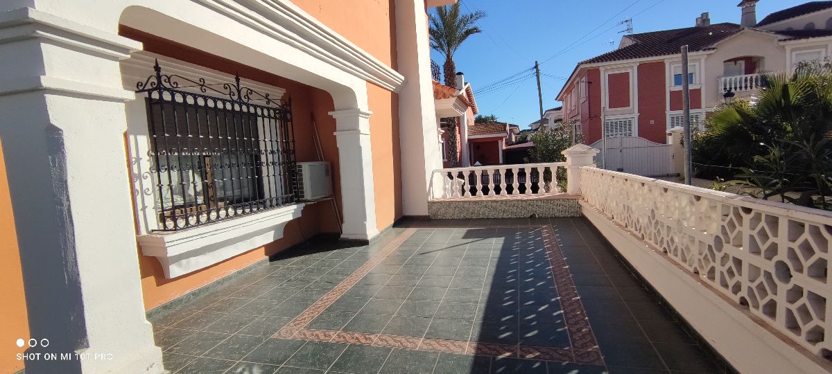 For sale of house in Huércal-Overa