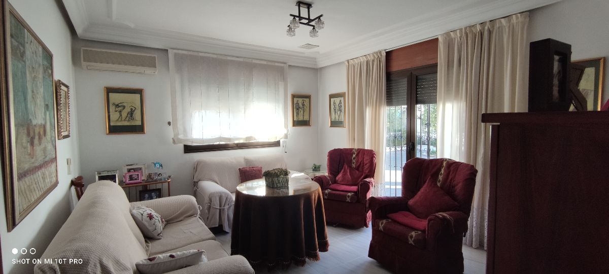 For sale of house in Huércal-Overa