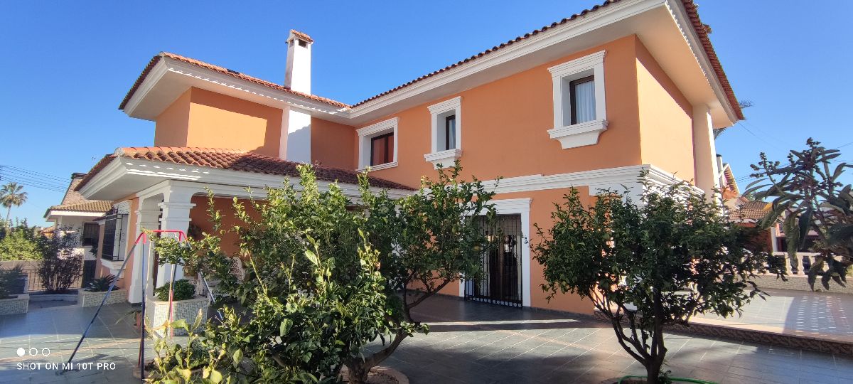 For sale of house in Huércal-Overa