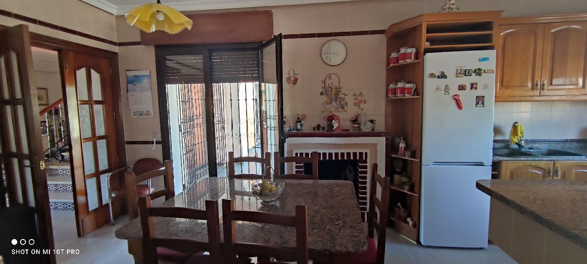 For sale of house in Huércal-Overa