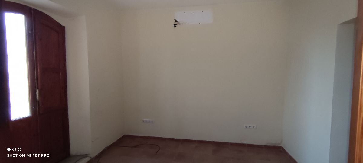 For sale of house in Arboleas