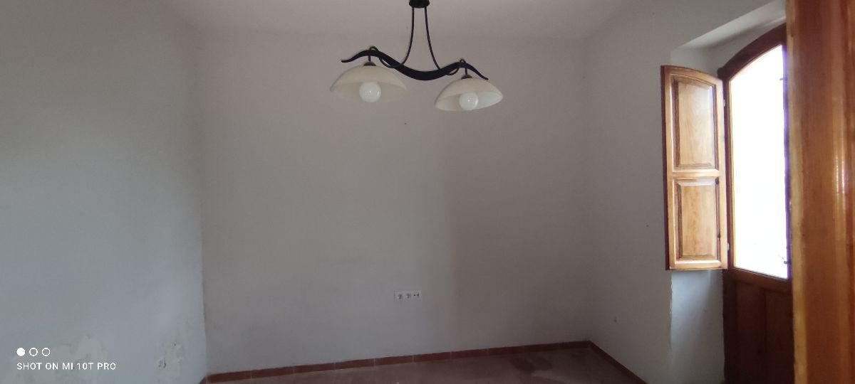 For sale of house in Arboleas