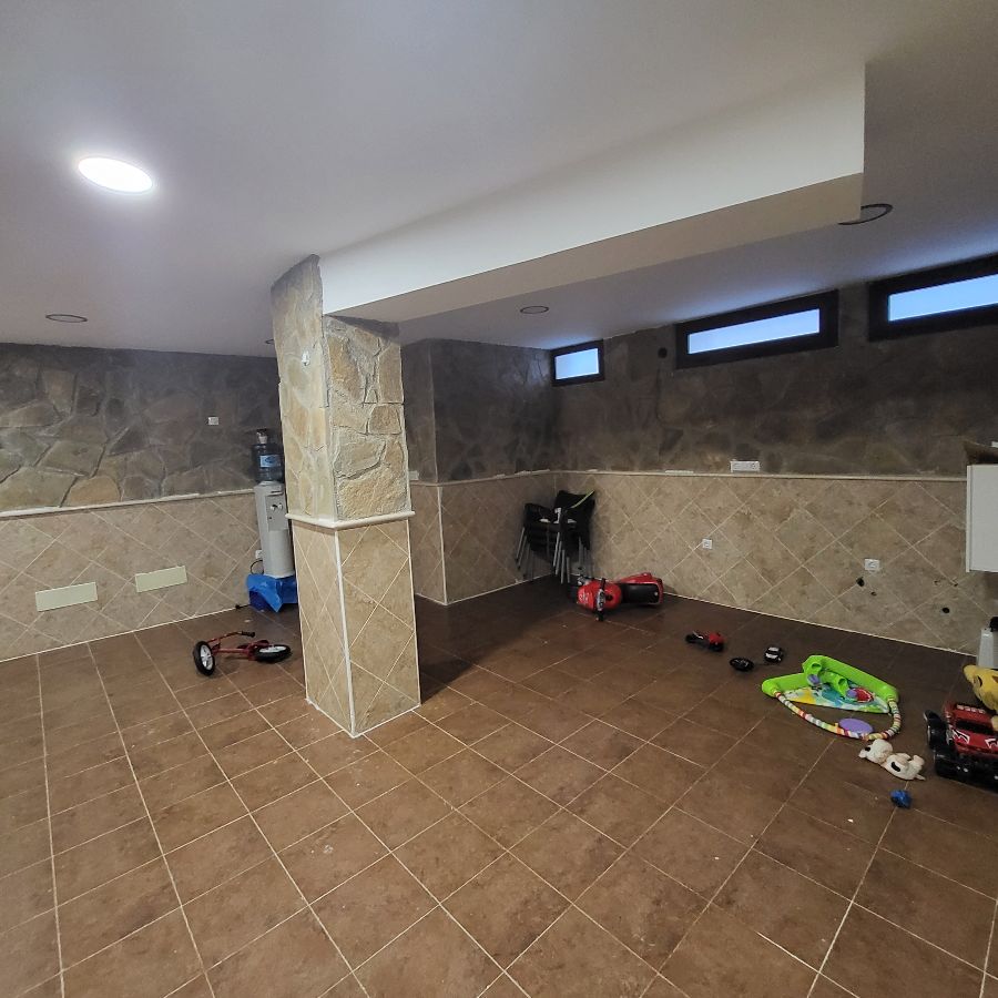 Venta de casa en Macael
