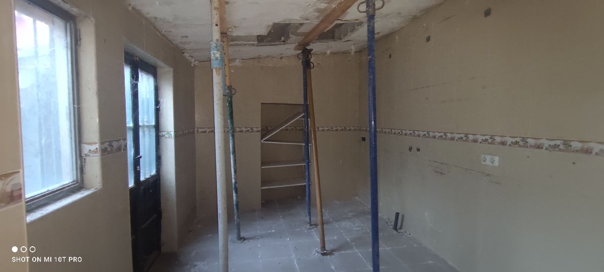 For sale of house in Vélez-Rubio