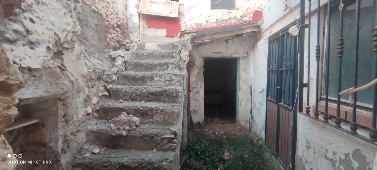For sale of house in Vélez-Rubio