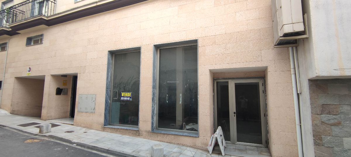 For sale of commercial in Macael