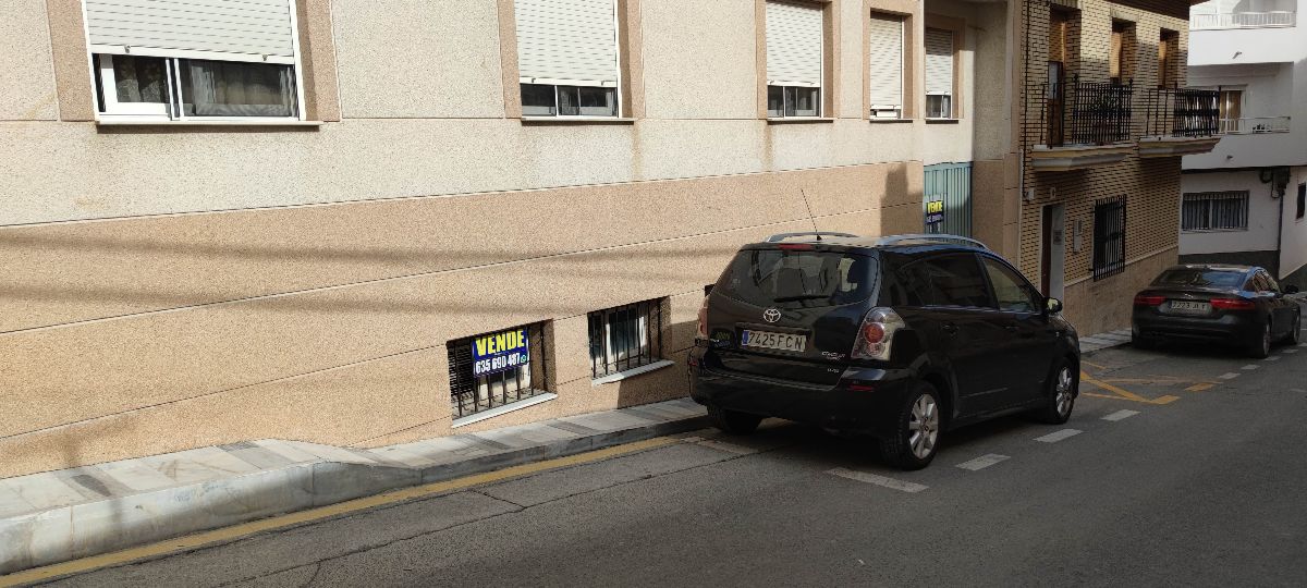 Venta de local comercial en Olula del Río