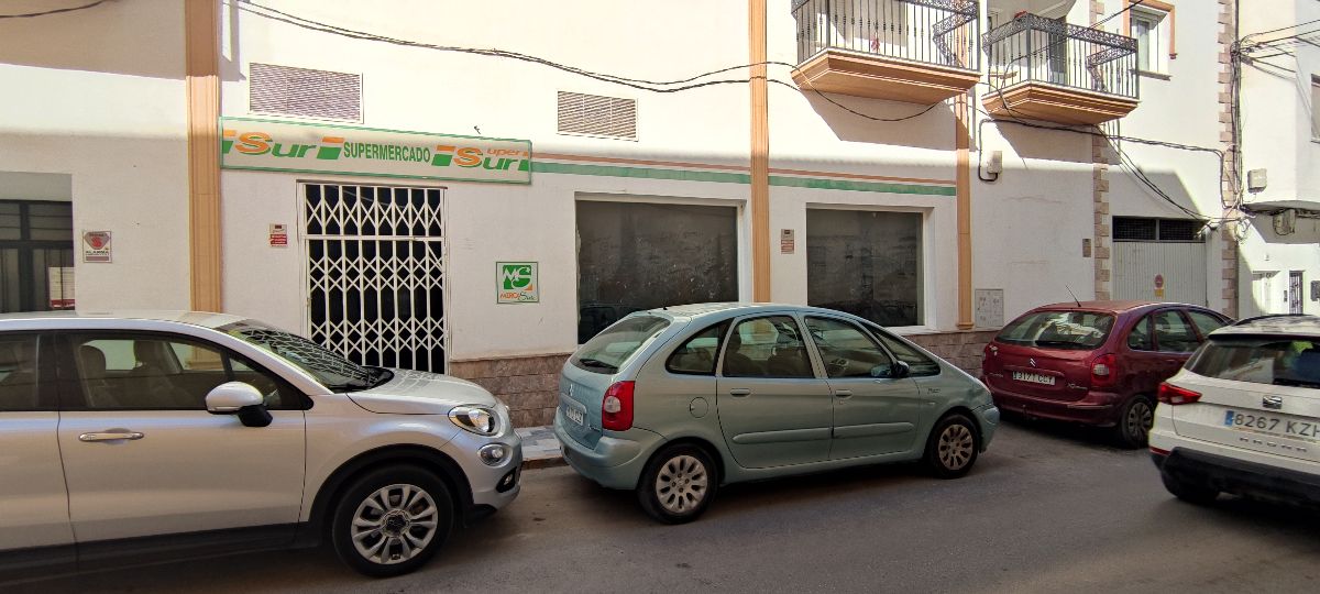 For sale of commercial in Olula del Río