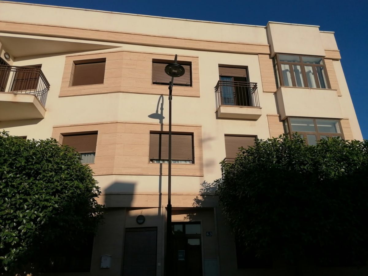 For sale of flat in Huércal-Overa