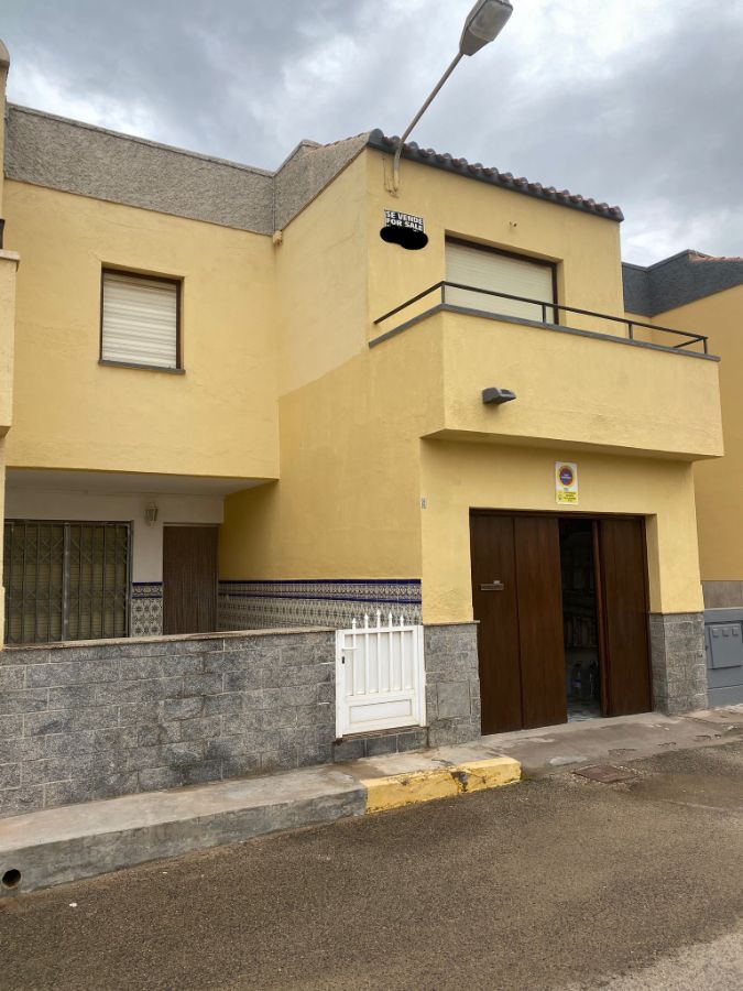 For sale of chalet in Pozo del Esparto