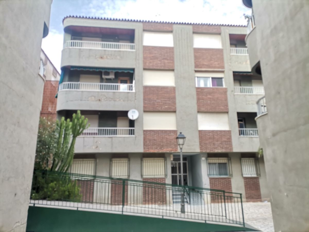 For sale of flat in Olula del Río