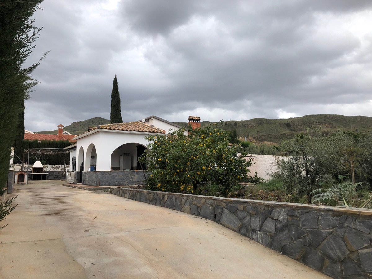 Venta de villa en Cantoria