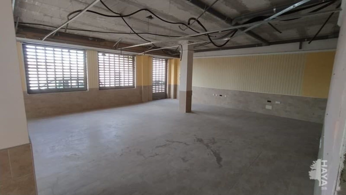 Venta de local comercial en Albox