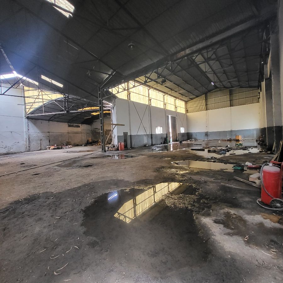 Venta de nave industrial en Macael