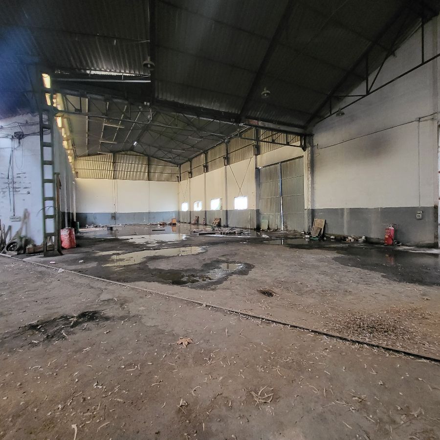 Venta de nave industrial en Macael