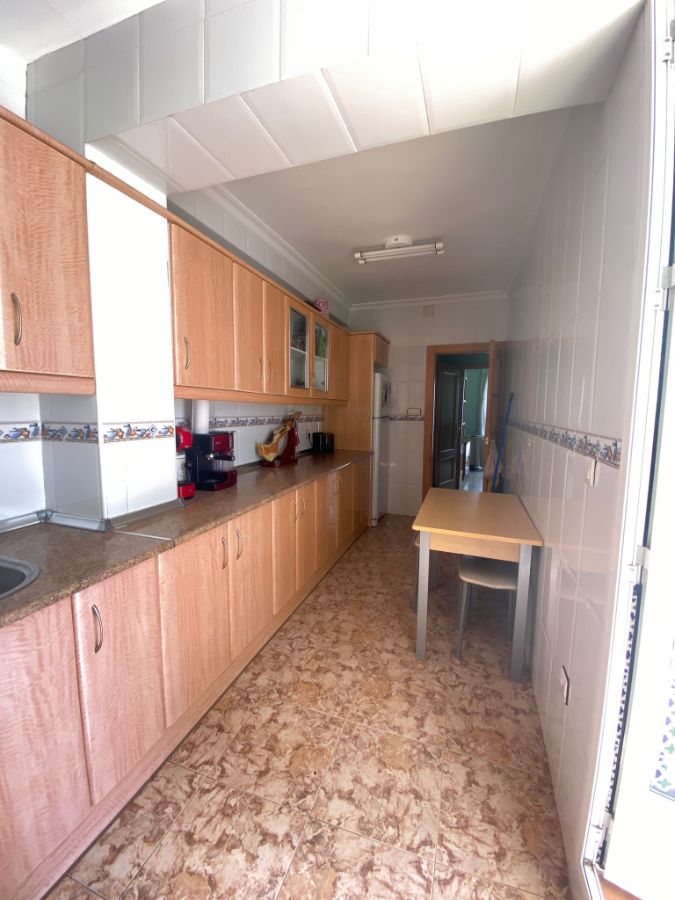 For sale of house in Vélez-Rubio