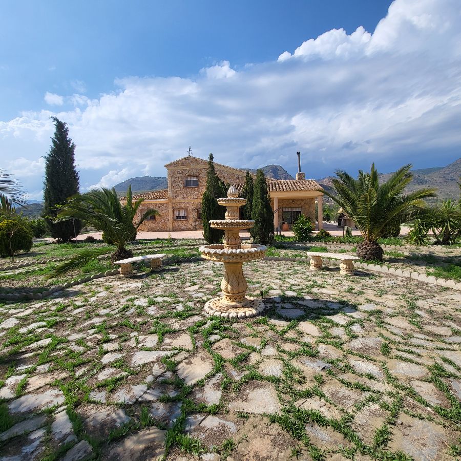 For sale of house in Olula del Río