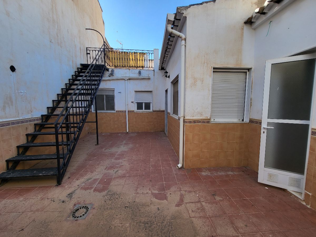For sale of house in Cantoria