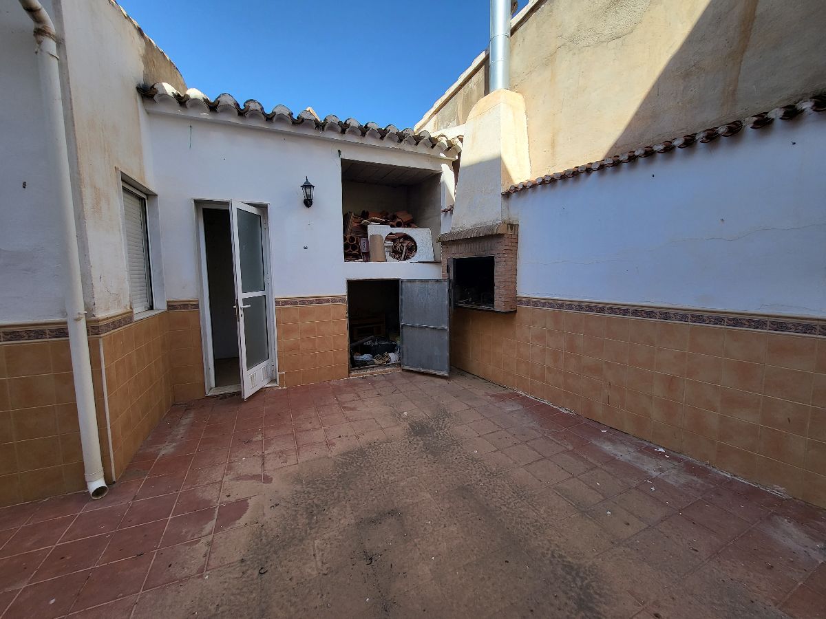 For sale of house in Cantoria