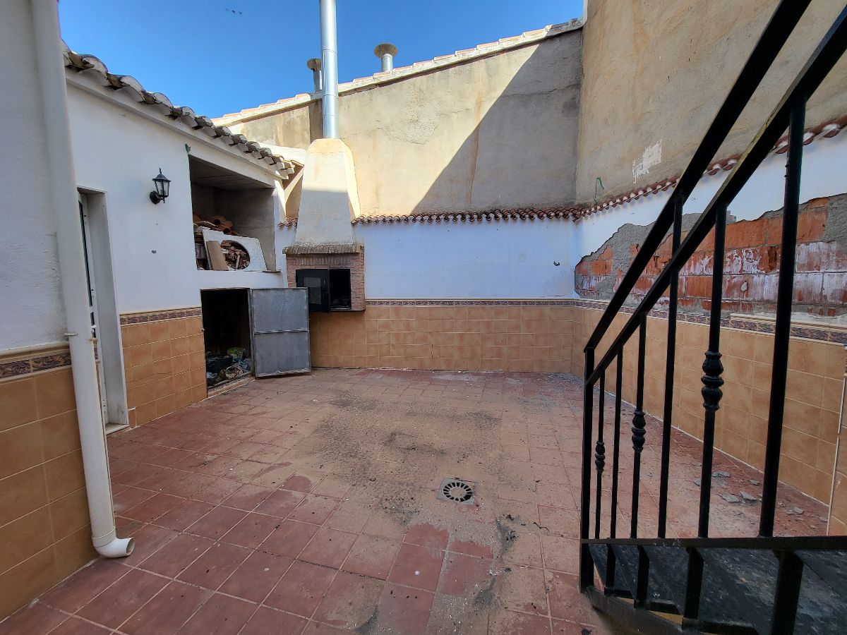 For sale of house in Cantoria