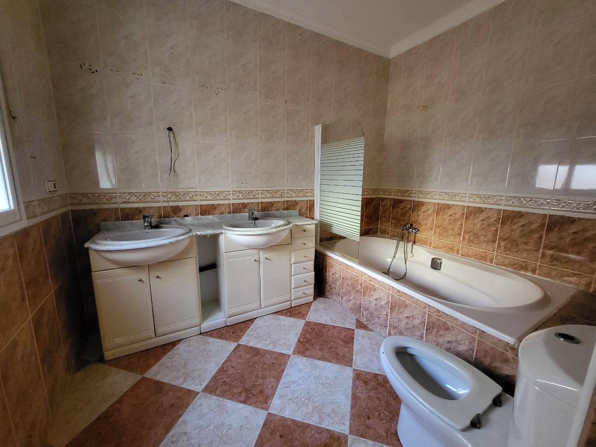 For sale of house in Cantoria
