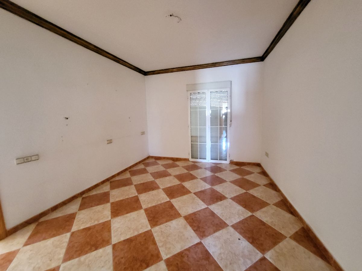 For sale of house in Cantoria