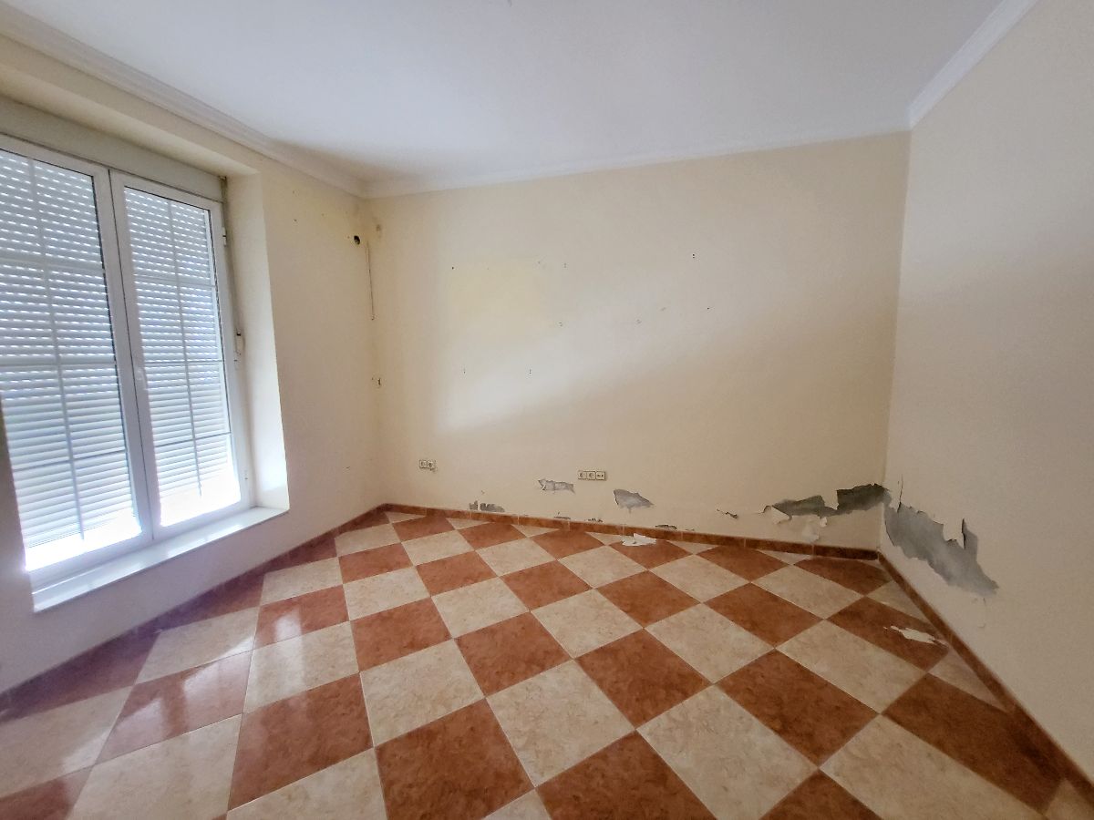 For sale of house in Cantoria