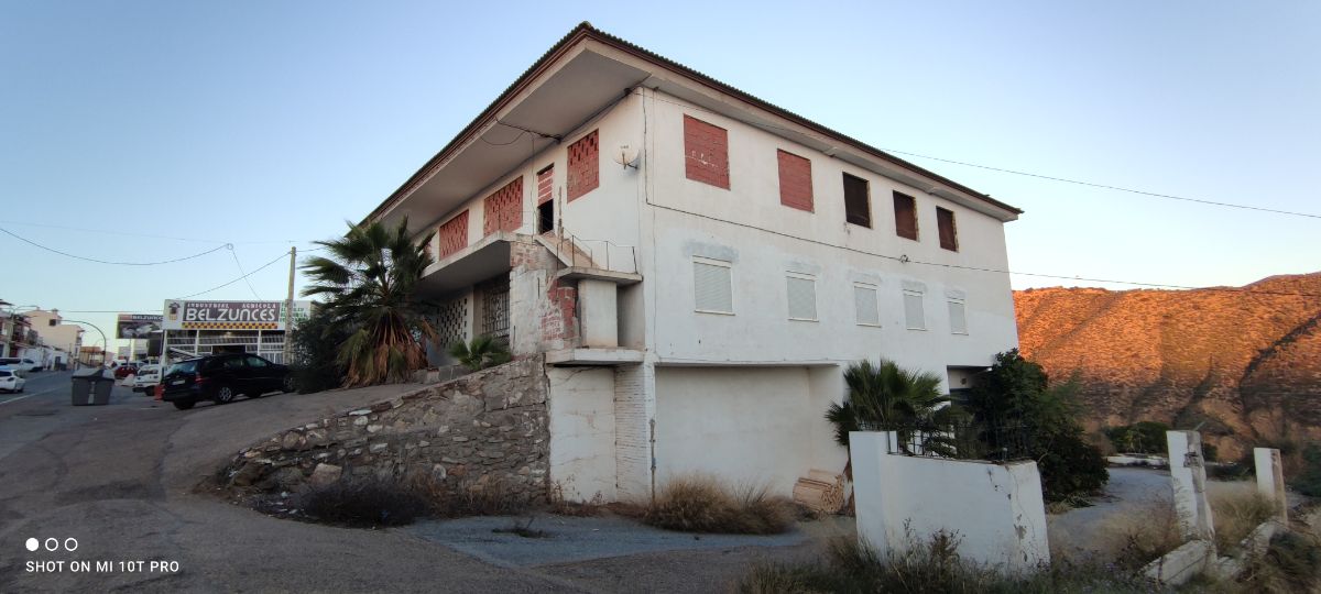 For sale of building in Huércal-Overa