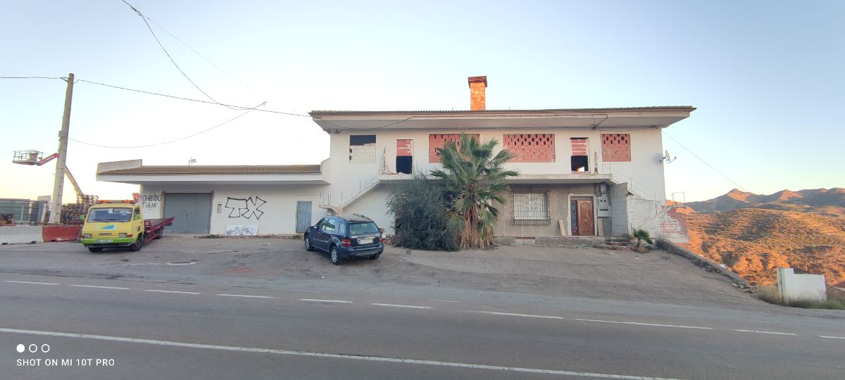 For sale of building in Huércal-Overa