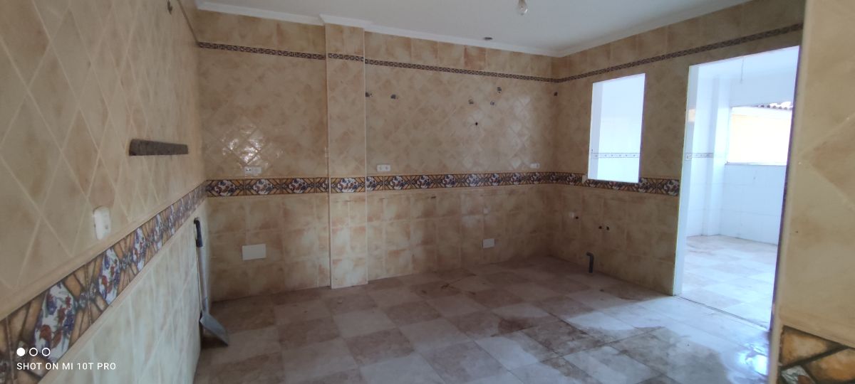 For sale of building in Huércal-Overa