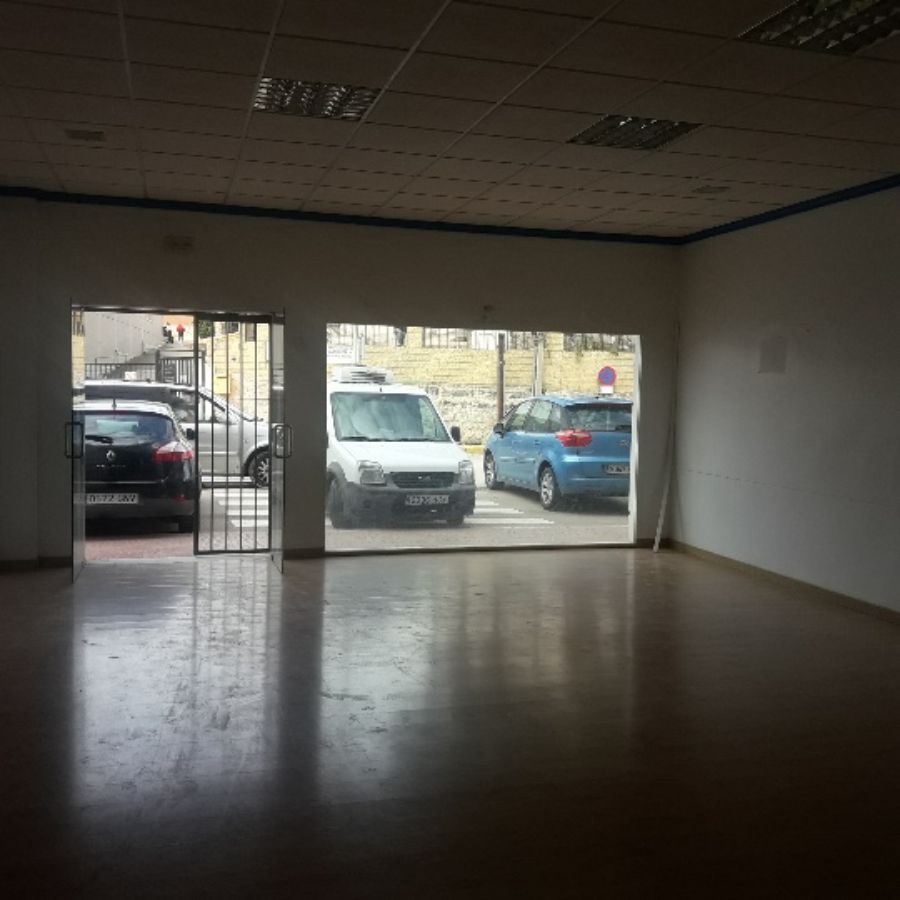 For rent of commercial in Albox