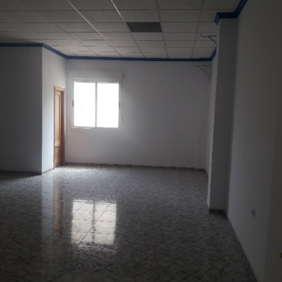 For rent of commercial in Albox