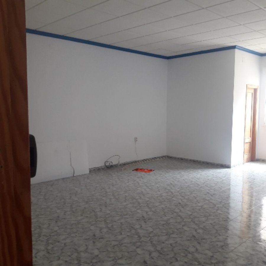 For rent of commercial in Albox