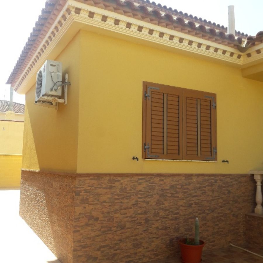 For sale of house in Zurgena