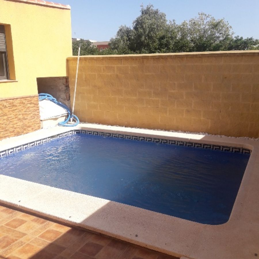 For sale of house in Zurgena